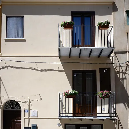 A Casa Duci Affittacamere 3*