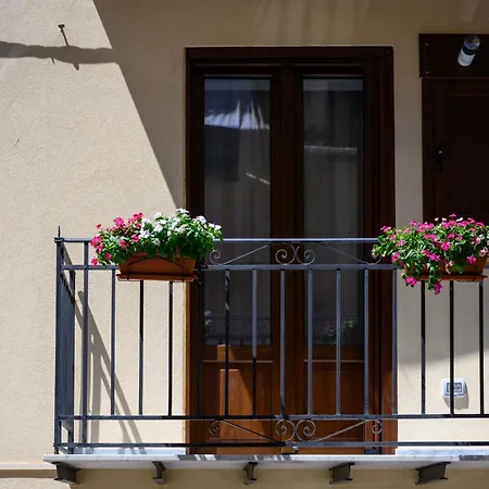 A Casa Duci Affittacamere 3*